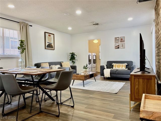 1825 Griffith Avenue, Las Vegas, NV 89104