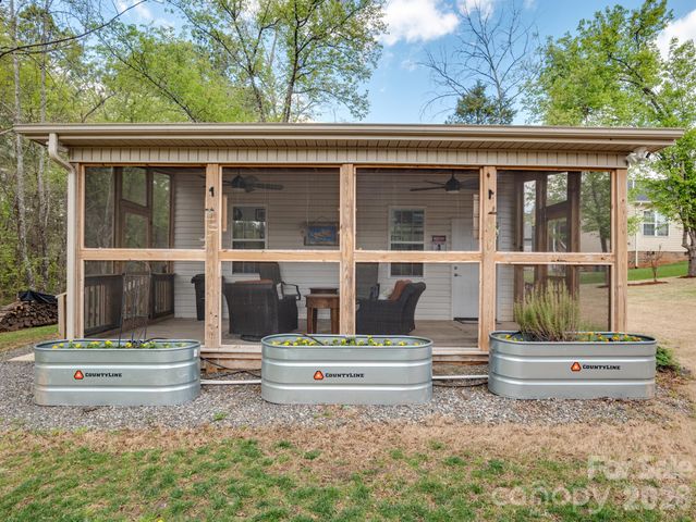 2235 Picnic Drive, Newton, NC 28658