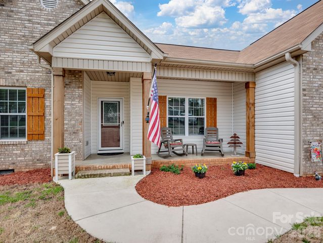 2235 Picnic Drive, Newton, NC 28658