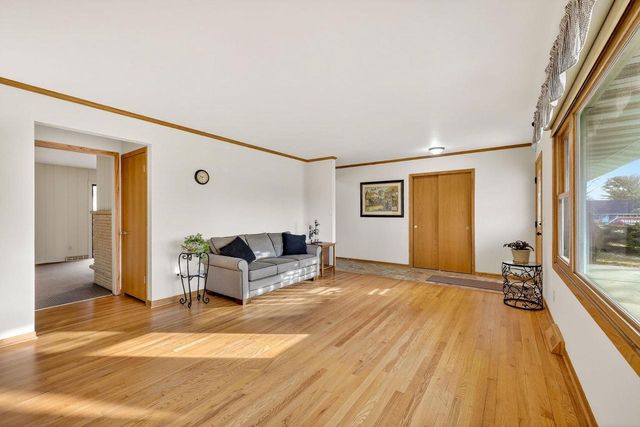 5110 Sherven Drive, Madison, WI 53716