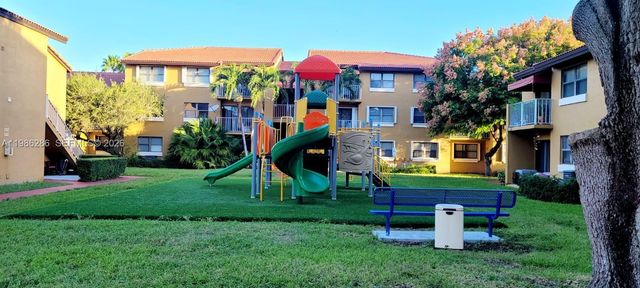 15620 SW 80th St H-304, Kendall, FL 33193