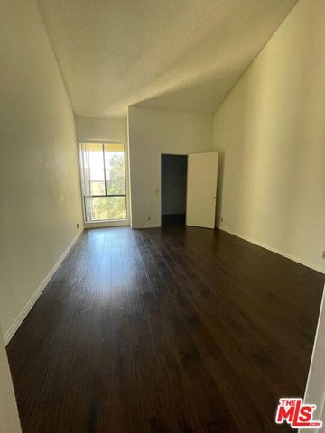 4080 Via Marisol 340, Los Angeles, CA 90042