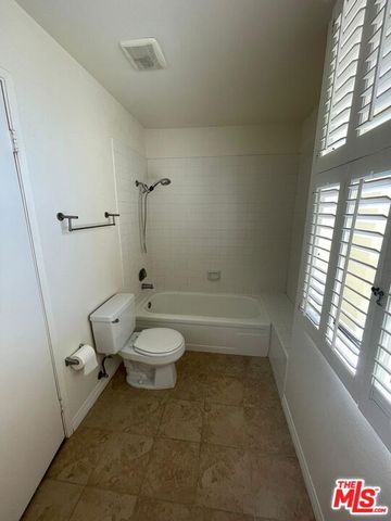 4080 Via Marisol 340, Los Angeles, CA 90042