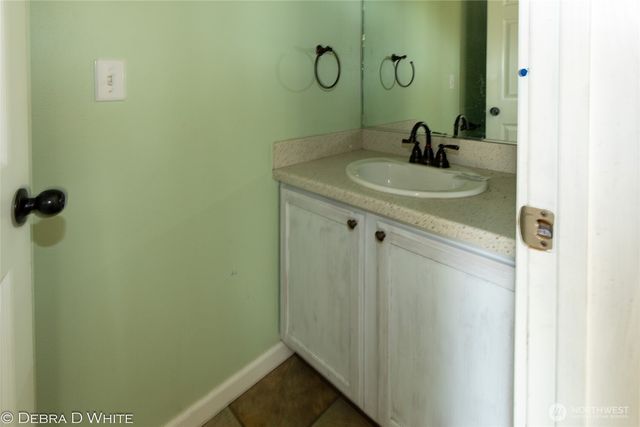 2 Kruse Street, Omak, WA 98841