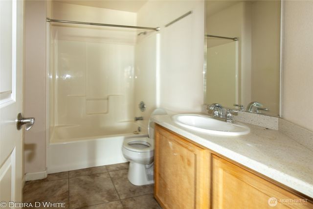 2 Kruse Street, Omak, WA 98841