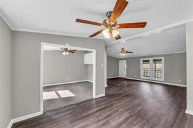 811 Winchester Drive, Moody, TX 76557