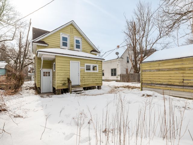 915 Hays Park Avenue, Kalamazoo City, MI 49001