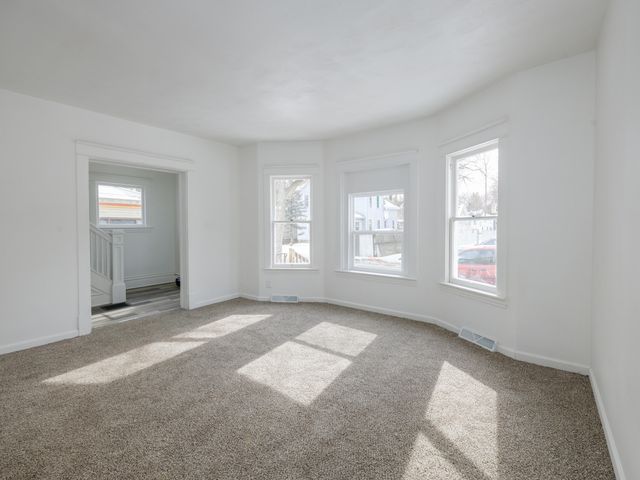 915 Hays Park Avenue, Kalamazoo City, MI 49001