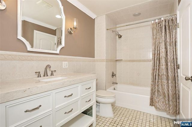 120 Hackensack Street, Wood Ridge, NJ 07075