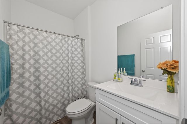 7326 Madison Commons Lane, Houston, TX 77075