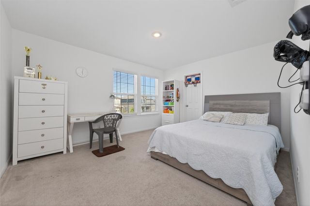 7326 Madison Commons Lane, Houston, TX 77075