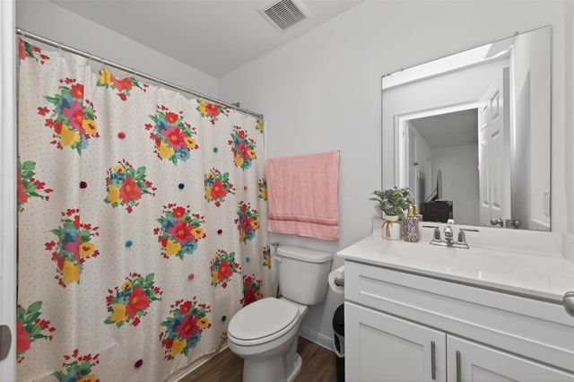 7326 Madison Commons Lane, Houston, TX 77075