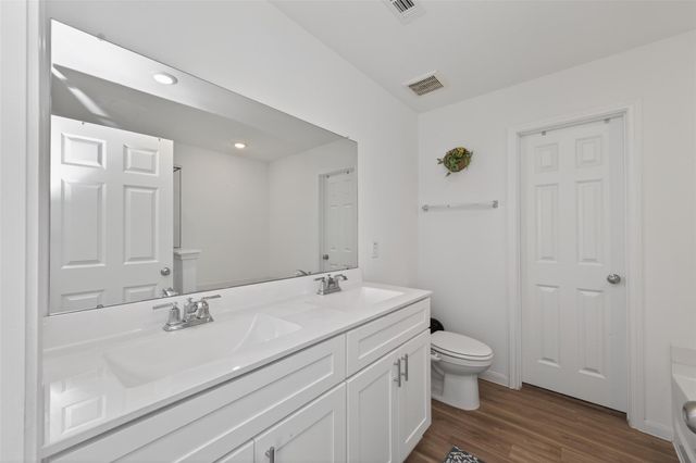 7326 Madison Commons Lane, Houston, TX 77075