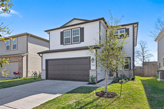 7326 Madison Commons Lane, Houston, TX 77075