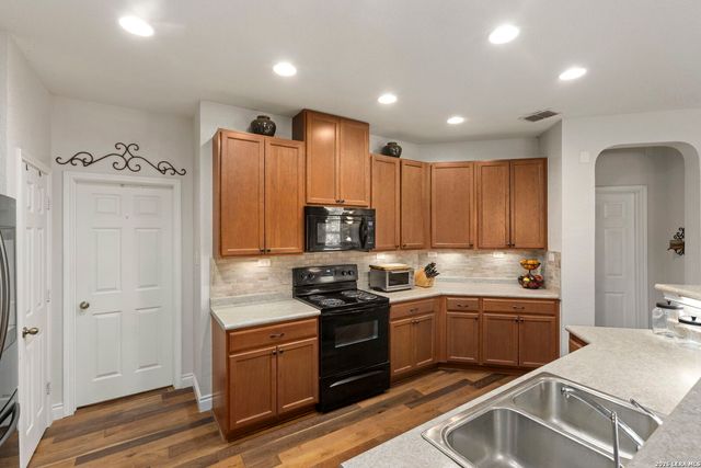 160 Desert Flower, Boerne, TX 78006