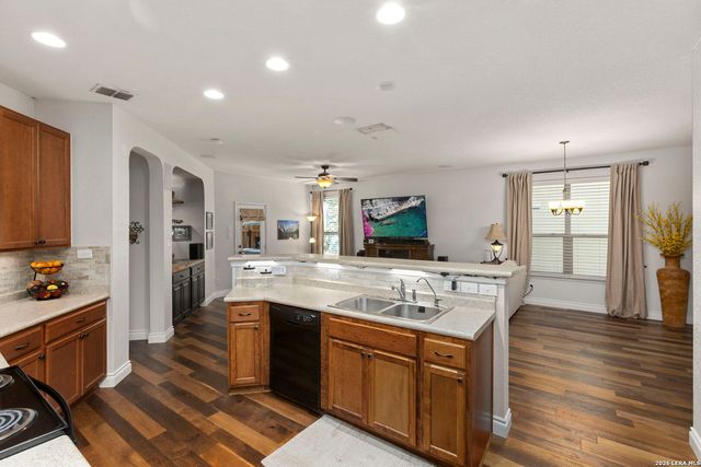 160 Desert Flower, Boerne, TX 78006