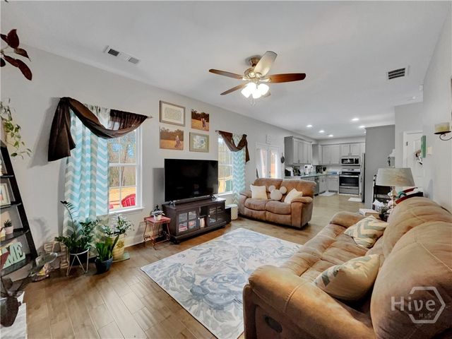 1583 Pointe South Circle, Bethlehem, GA 30620