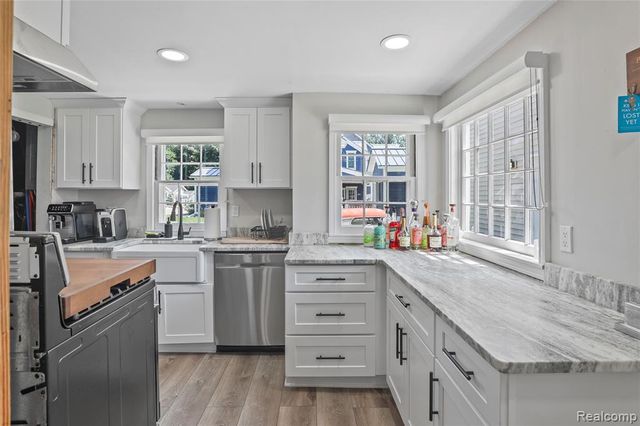 3051 Elmwood Drive, Fort Gratiot, MI 48059