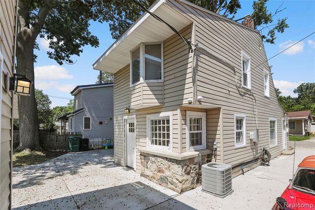 3051 Elmwood Drive, Fort Gratiot, MI 48059