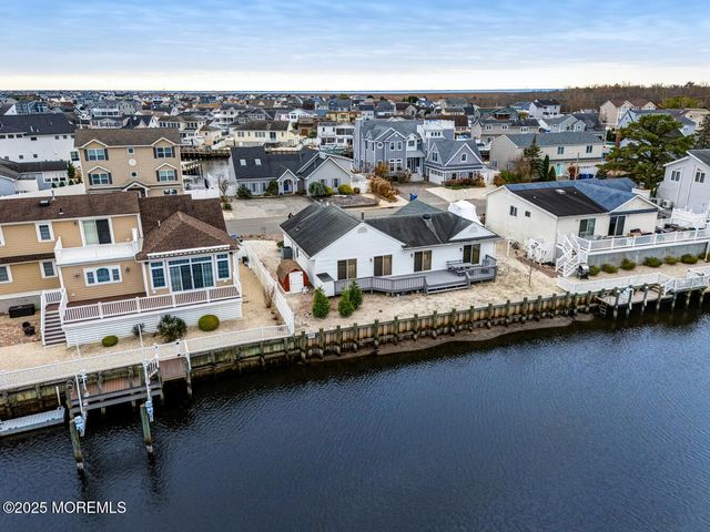 129 Bruce Drive, Beach Haven West, NJ 08050