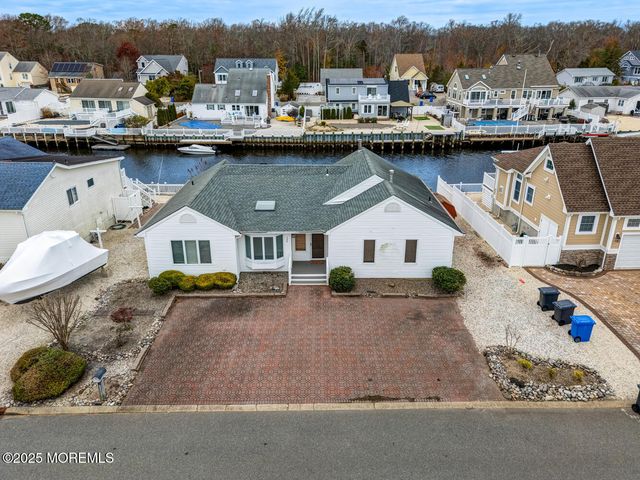 129 Bruce Drive, Beach Haven West, NJ 08050