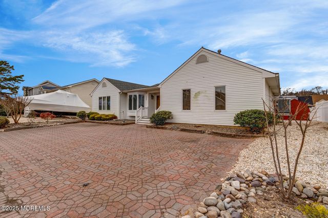 129 Bruce Drive, Beach Haven West, NJ 08050