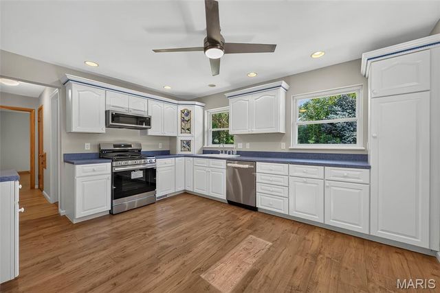 3278 Taylor Avenue, Bridgeton, MO 63044