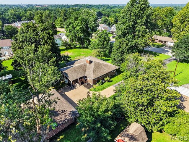 3278 Taylor Avenue, Bridgeton, MO 63044