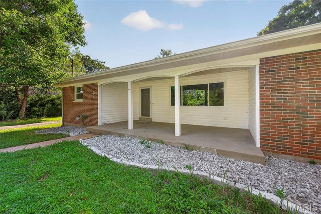 3278 Taylor Avenue, Bridgeton, MO 63044