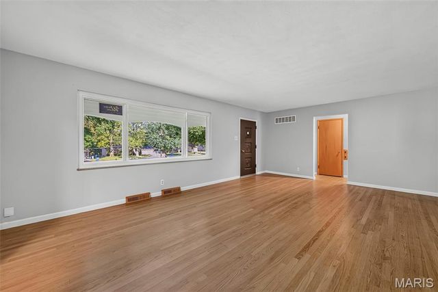 3278 Taylor Avenue, Bridgeton, MO 63044
