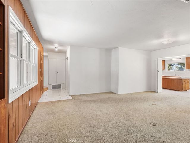 2973 Flanders, Riverside, CA 92507