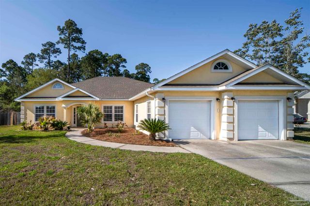 3273 Mcmillan Creek Dr, Milton, FL 32583