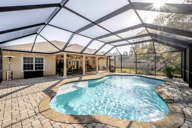 3273 Mcmillan Creek Dr, Milton, FL 32583