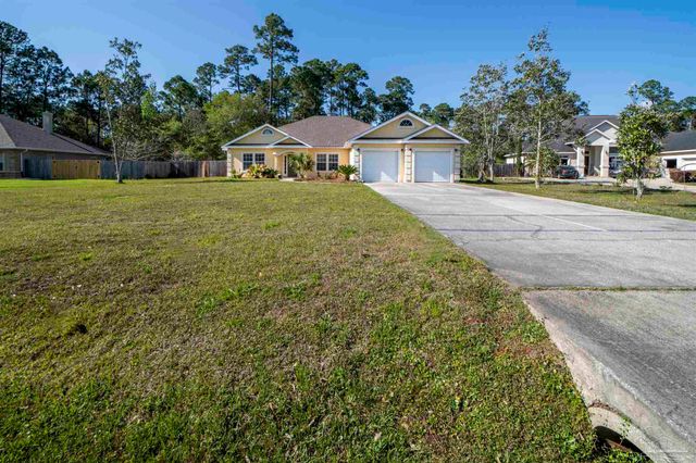 3273 Mcmillan Creek Dr, Milton, FL 32583