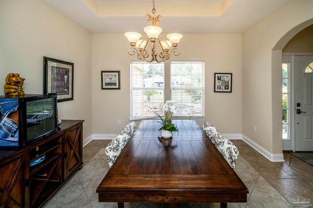 3273 Mcmillan Creek Dr, Milton, FL 32583