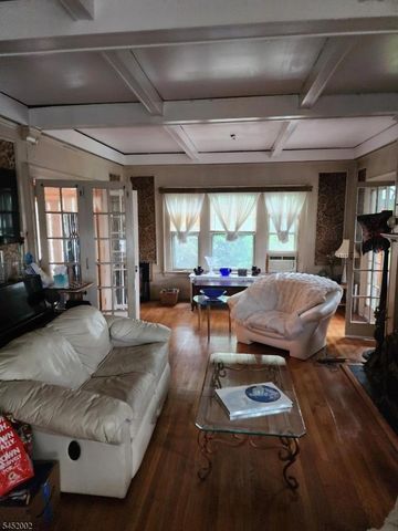 315 18Th Ave, Paterson City, NJ 07504