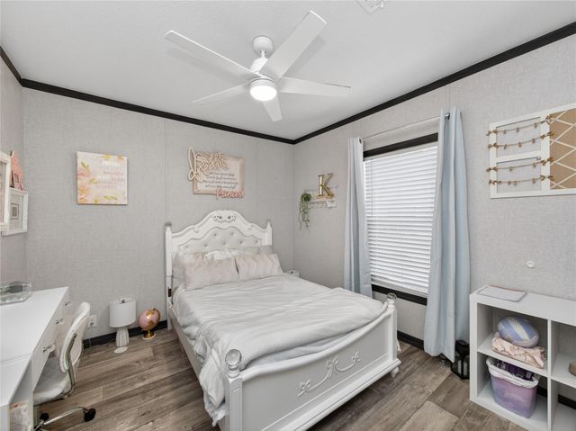 1686 FM 2104, Paige, TX 78659