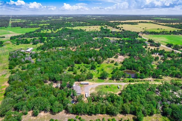 1686 FM 2104, Paige, TX 78659