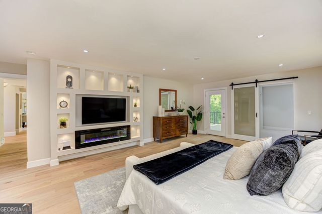 250 Bruton Way, Atlanta, GA 30342