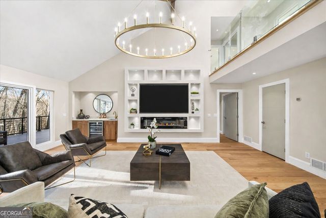250 Bruton Way, Atlanta, GA 30342
