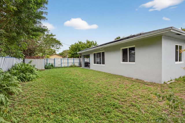 2636 NW 9th Court, Pompano Beach, FL 33069