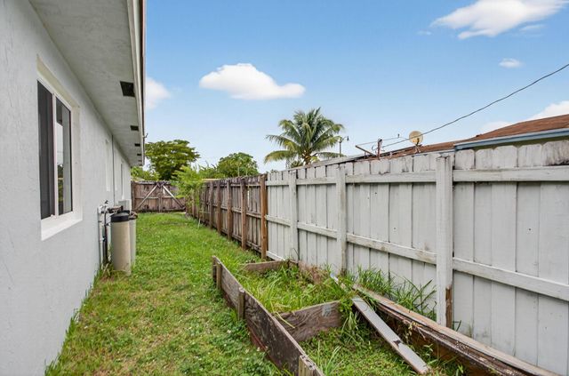 2636 NW 9th Court, Pompano Beach, FL 33069