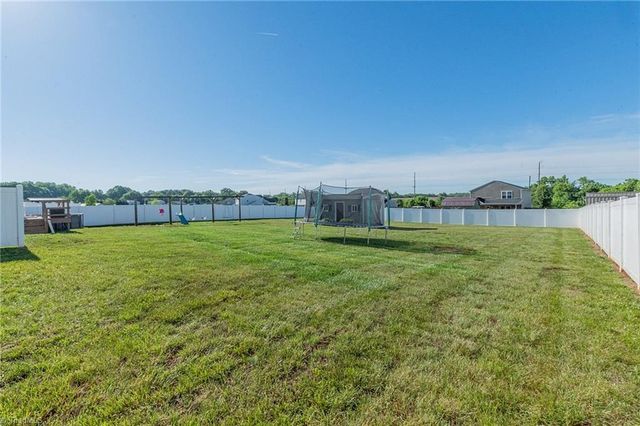 221 Estelle Drive, Lexington, NC 27295