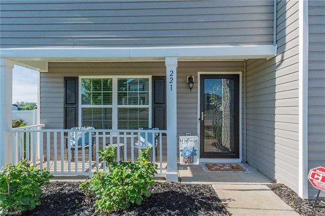221 Estelle Drive, Lexington, NC 27295