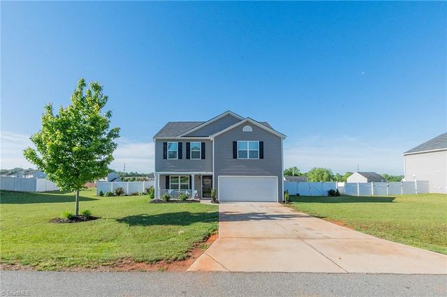 221 Estelle Drive, Lexington, NC 27295