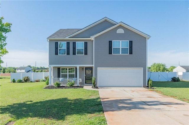 221 Estelle Drive, Lexington, NC 27295