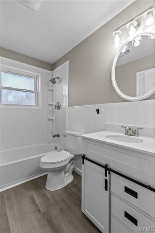 130 E Oak Street, St Clair, MO 63077