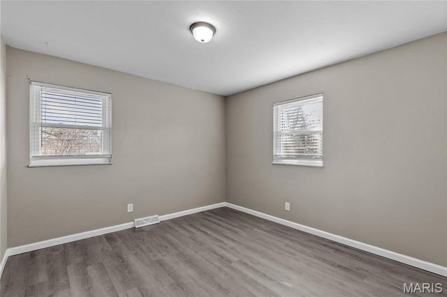 130 E Oak Street, St Clair, MO 63077