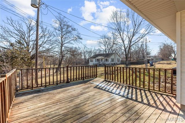 130 E Oak Street, St Clair, MO 63077