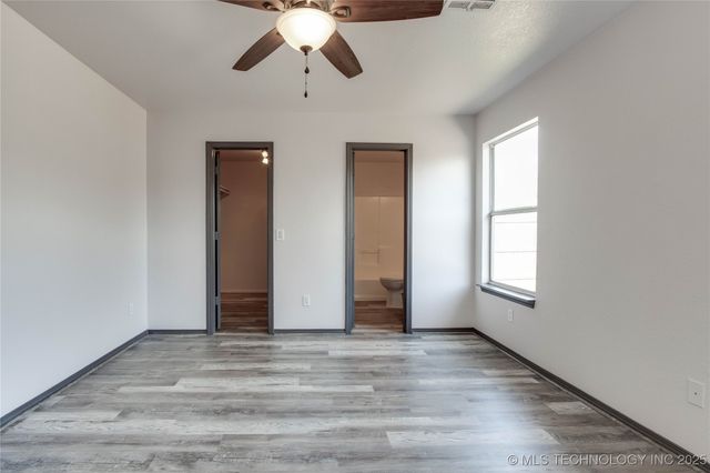 1000 Edinburg Drive, Yukon, OK 73099